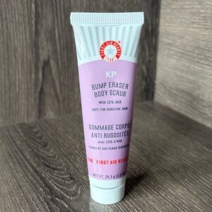 ❤️$6 NWT First Aid Beauty KP Bump Eraser Body Scrub